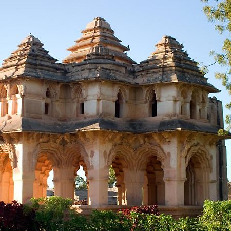 Gopi Homestay Hampi Bagian luar foto