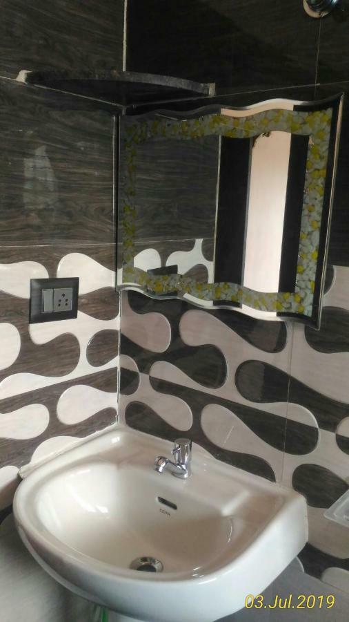 Gopi Homestay Hampi Bagian luar foto